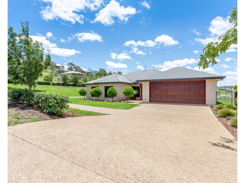 7 Makybe Drive, Hodgson Vale QLD 4352