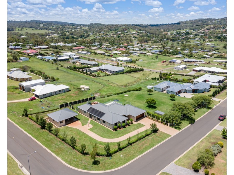 7 Makybe Drive, Hodgson Vale QLD 4352