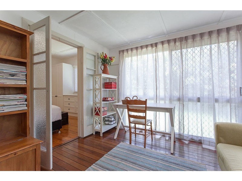 28 Rhyde Street, Mount Lofty QLD 4350