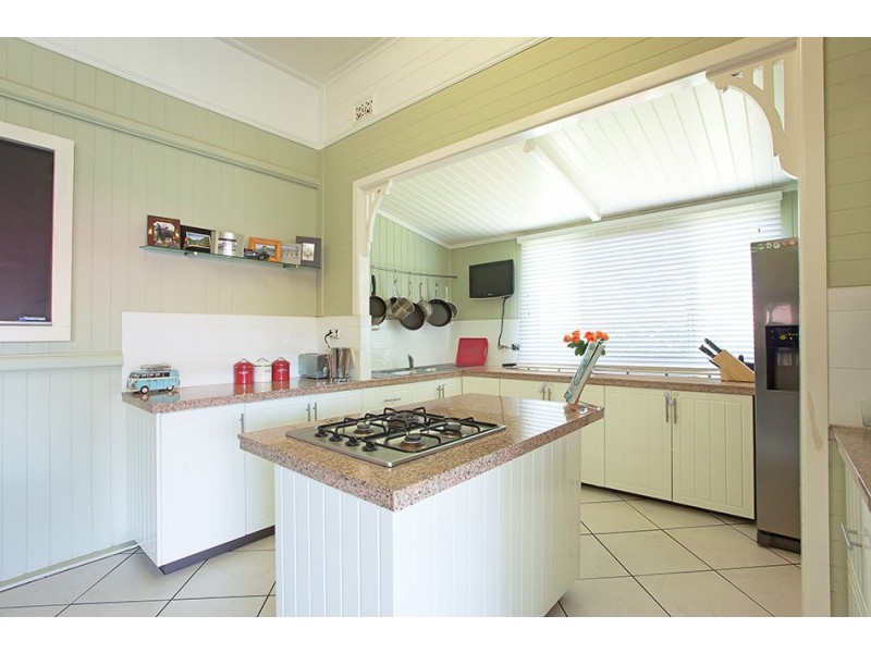 192 Campbell Street, Newtown QLD 4350