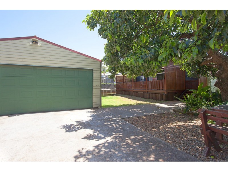 192 Campbell Street, Newtown QLD 4350