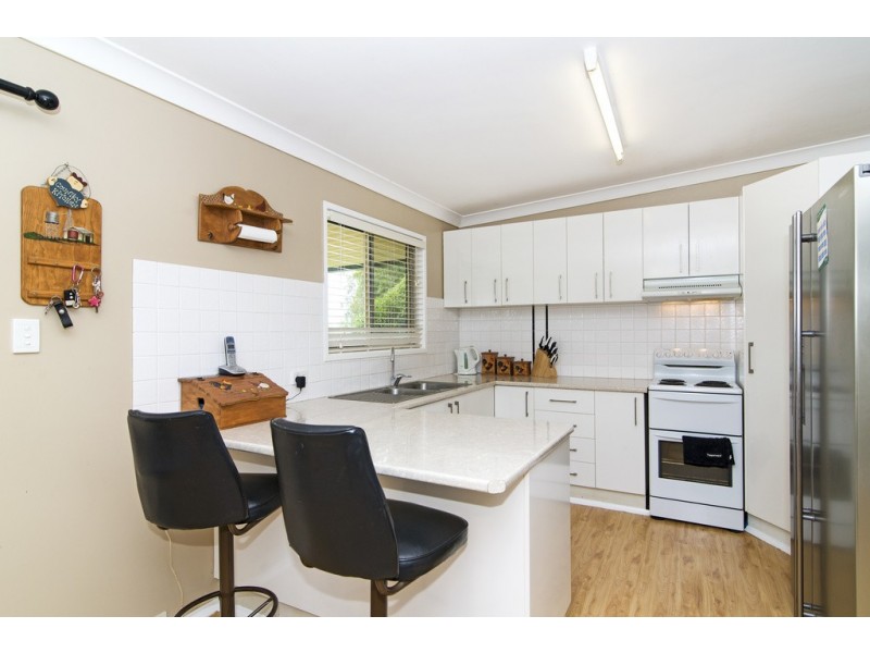 6 Fairfax Street, Cambooya QLD 4358