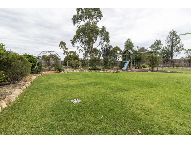 6 Fairfax Street, Cambooya QLD 4358