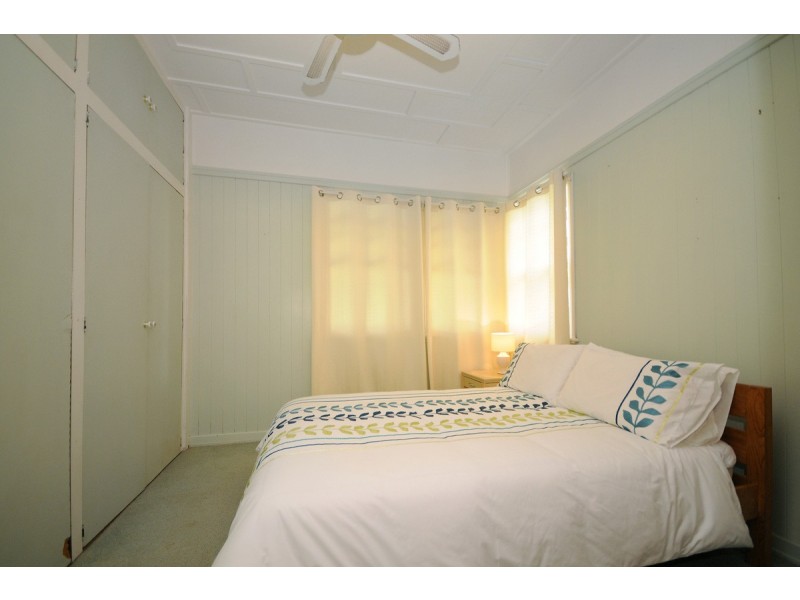 271 West Street, Harristown QLD 4350