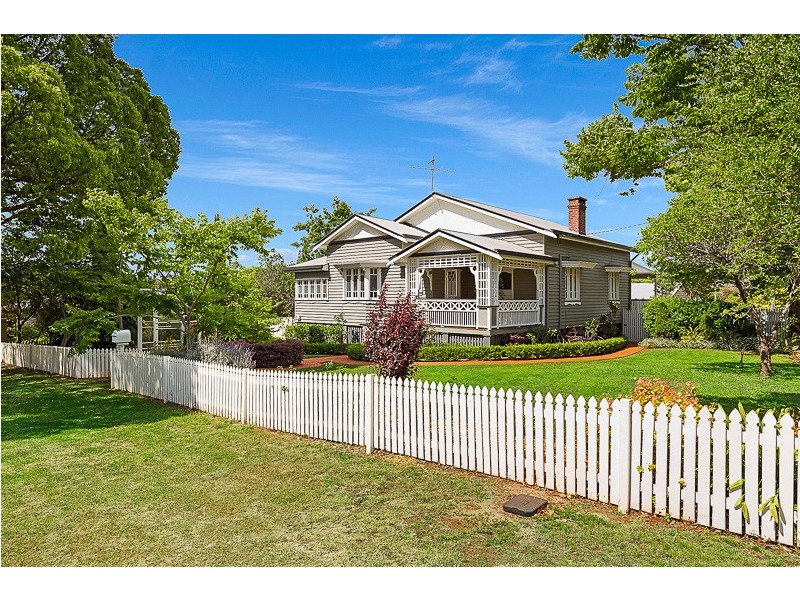 152 Geddes Street, East Toowoomba QLD 4350