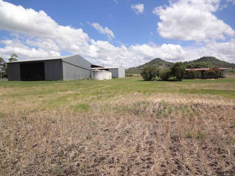 “Kingslea” 110 Robson Road, Kingsthorpe QLD 4400