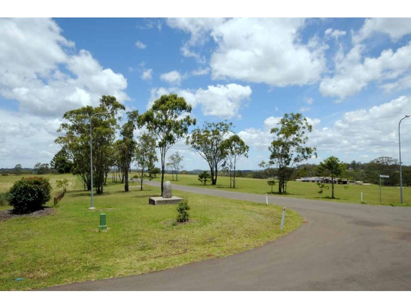 4 Archer Crescent, Preston QLD 4352