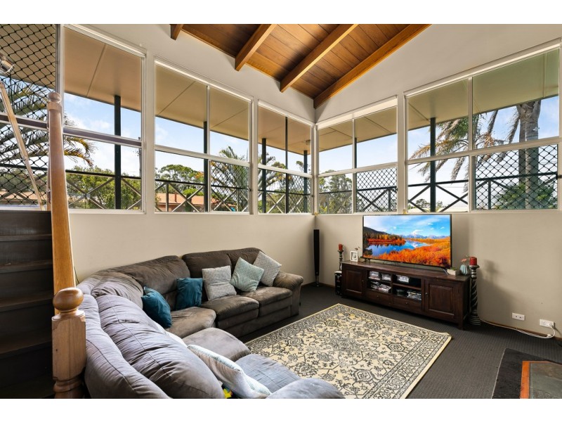 2 Bischof Street, Wilsonton Heights QLD 4350