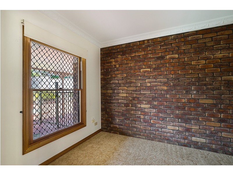 9 Lorna Court, Centenary Heights QLD 4350