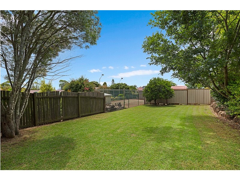 9 Lorna Court, Centenary Heights QLD 4350