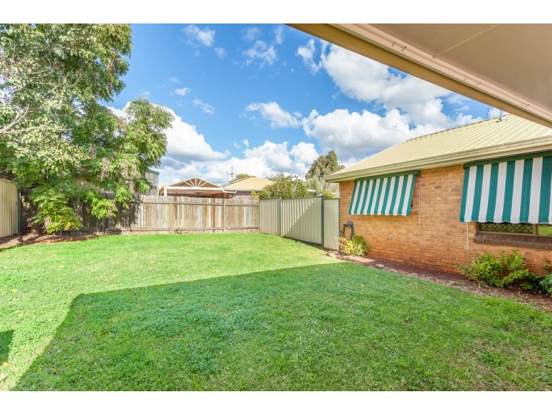 Units 1 and 2/40 Gorman Street, Darling Heights QLD 4350