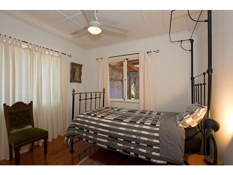 231 Alderley Street, Centenary Heights QLD 4350