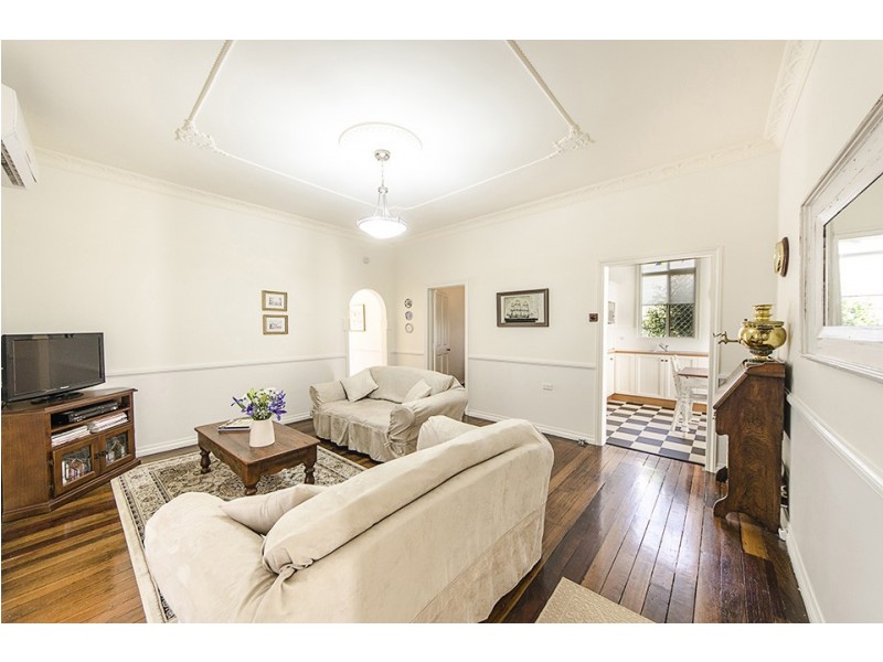 44 Crown Street, Rangeville QLD 4350