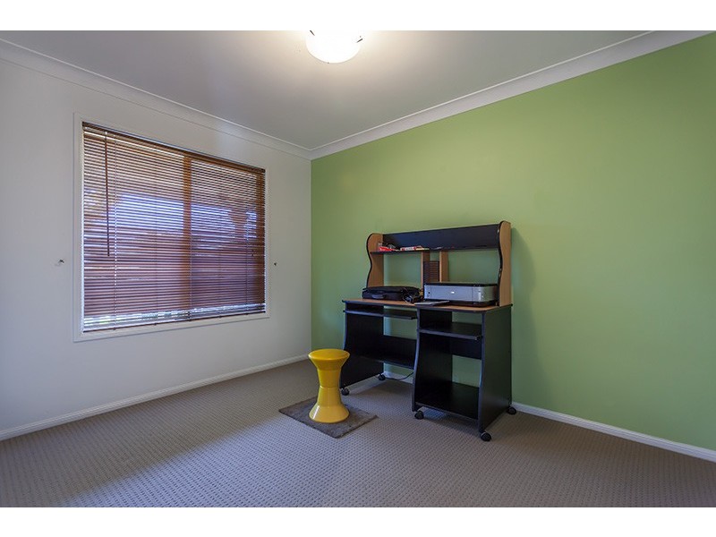 9 Honeysuckle Drive, Glenvale QLD 4350