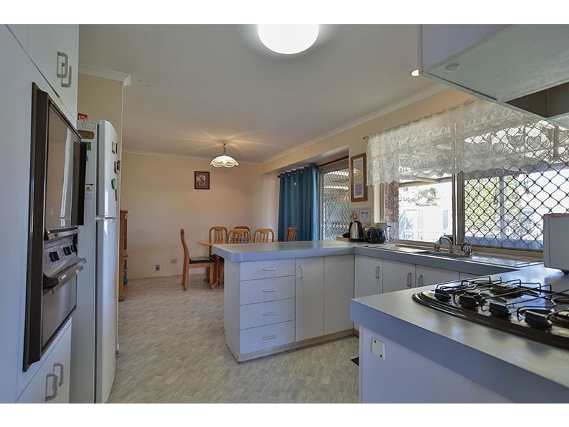 18 Black Court, Wilsonton QLD 4350