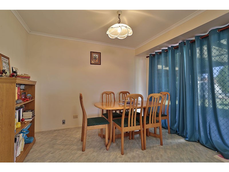 18 Black Court, Wilsonton QLD 4350