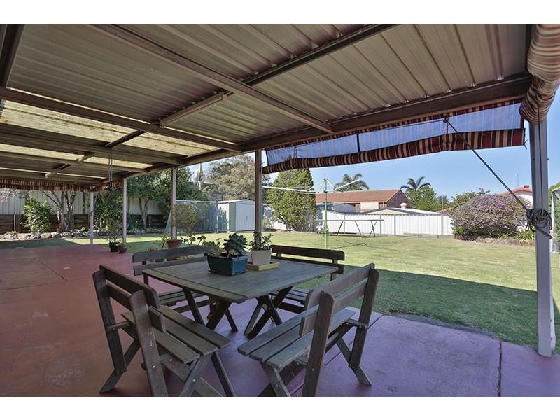 18 Black Court, Wilsonton QLD 4350