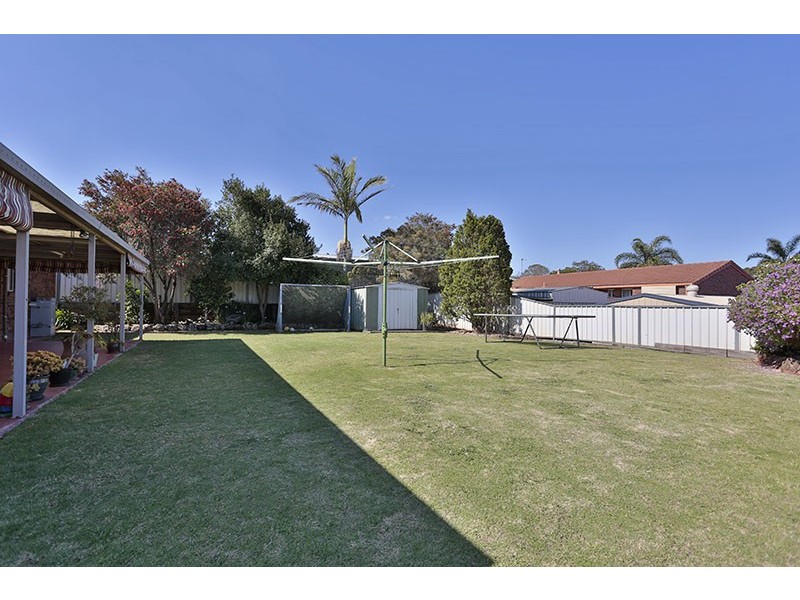 18 Black Court, Wilsonton QLD 4350