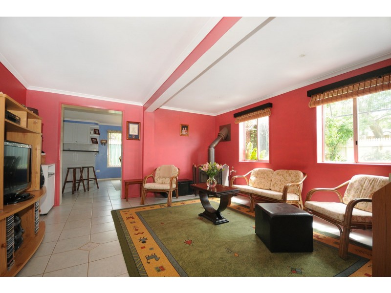 5 Talinga Street, Mount Lofty QLD 4350