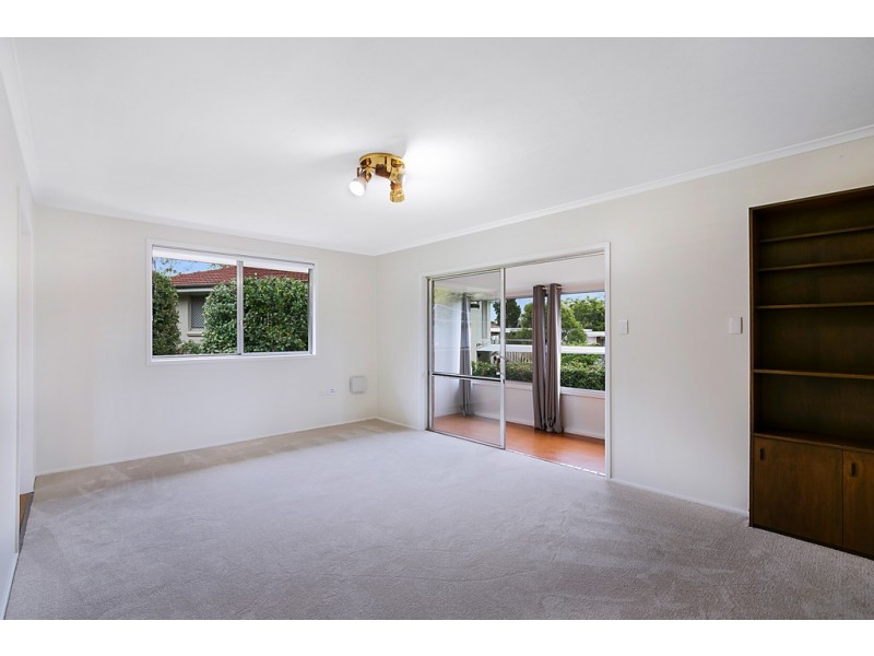 6 Veronica Court, Centenary Heights QLD 4350