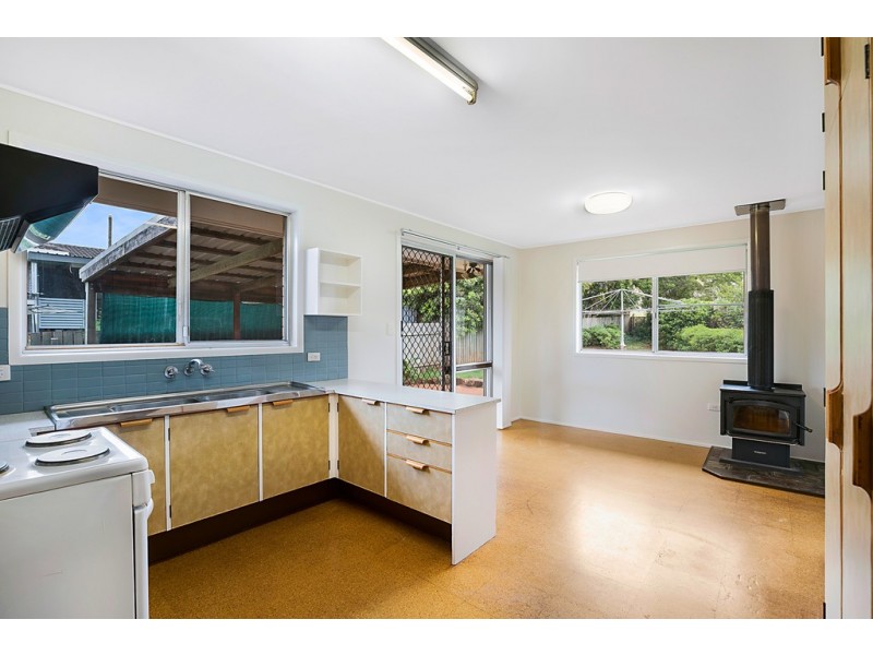 6 Veronica Court, Centenary Heights QLD 4350