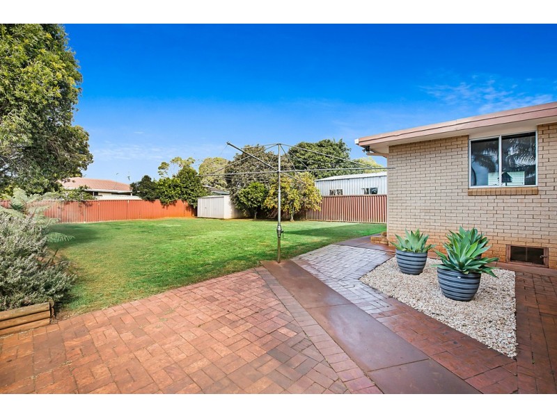 186 Alderley Street, Centenary Heights QLD 4350