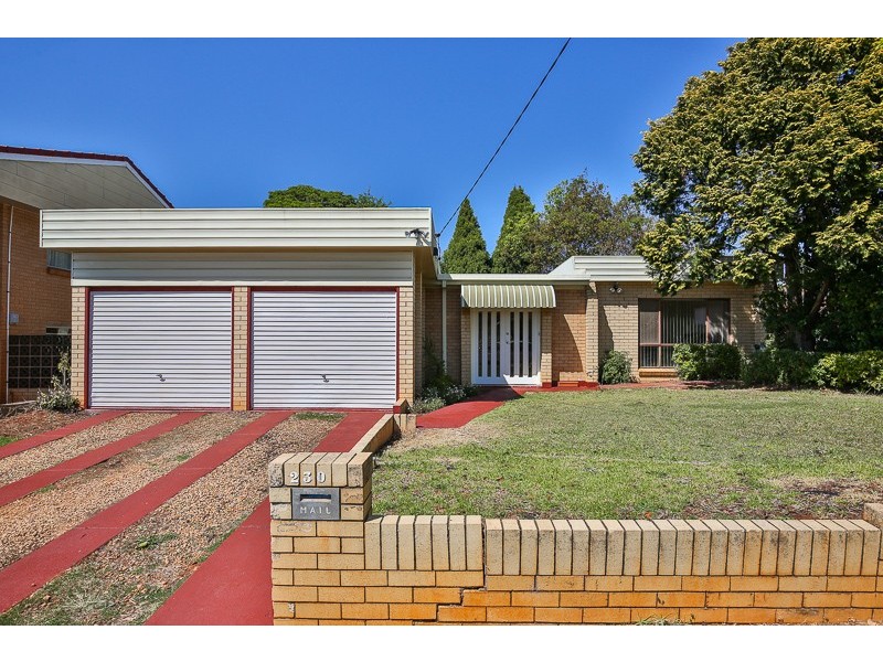 230 Alderley Street, Centenary Heights QLD 4350