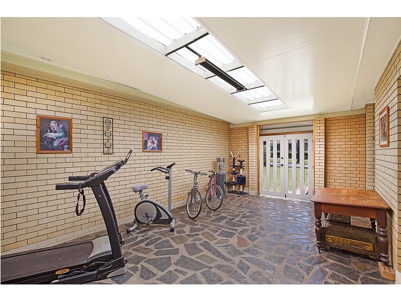 230 Alderley Street, Centenary Heights QLD 4350