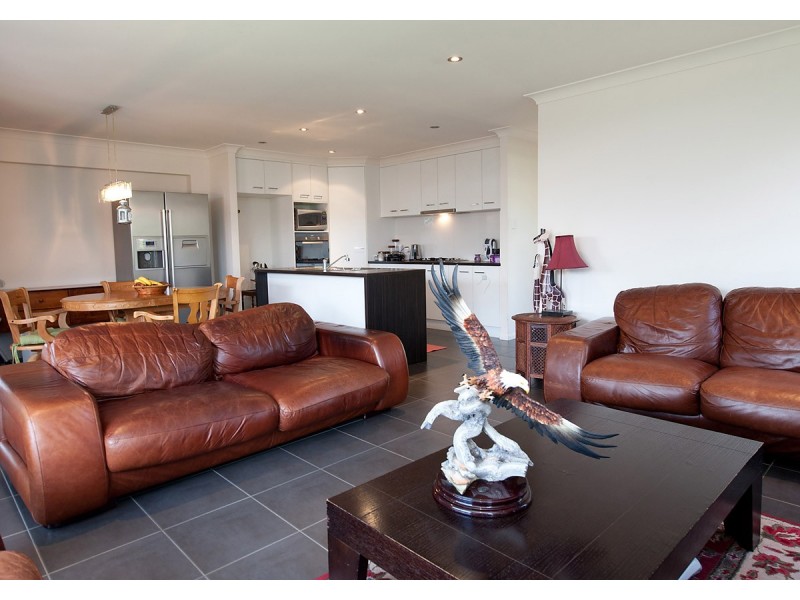 Unit 1/33 Bouganvillea Drive, Middle Ridge QLD 4350