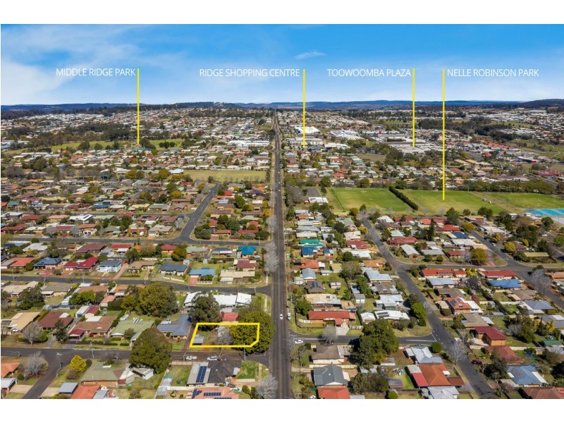 362 Hume Street, Centenary Heights QLD 4350