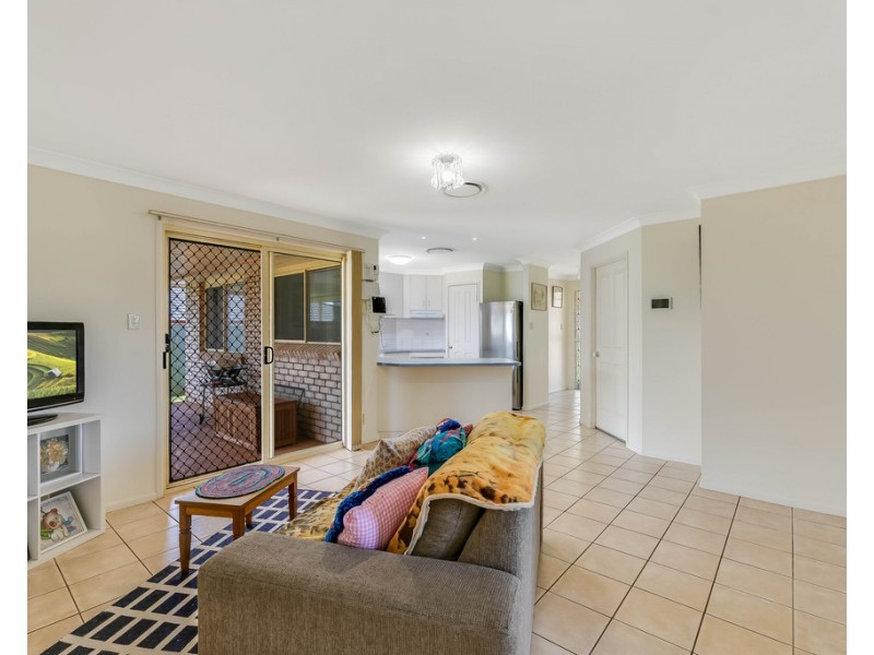 11 Sweetapple Crescent, Centenary Heights QLD 4350