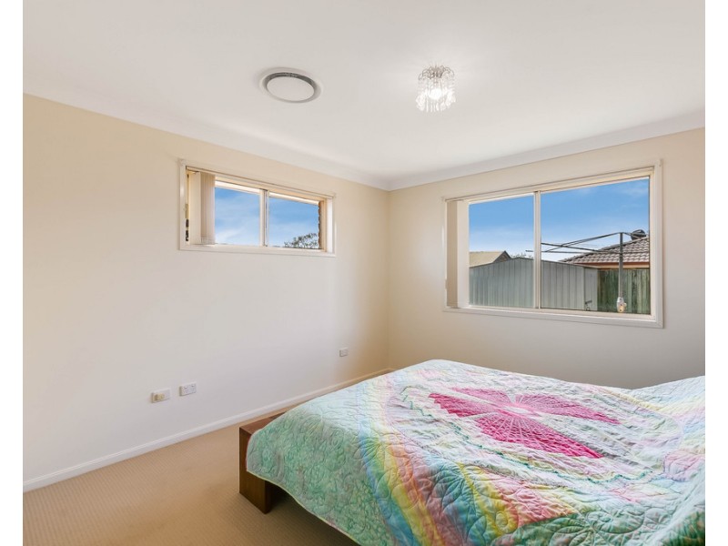 11 Sweetapple Crescent, Centenary Heights QLD 4350