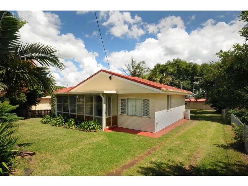 25 McIntyre Street, Centenary Heights QLD 4350