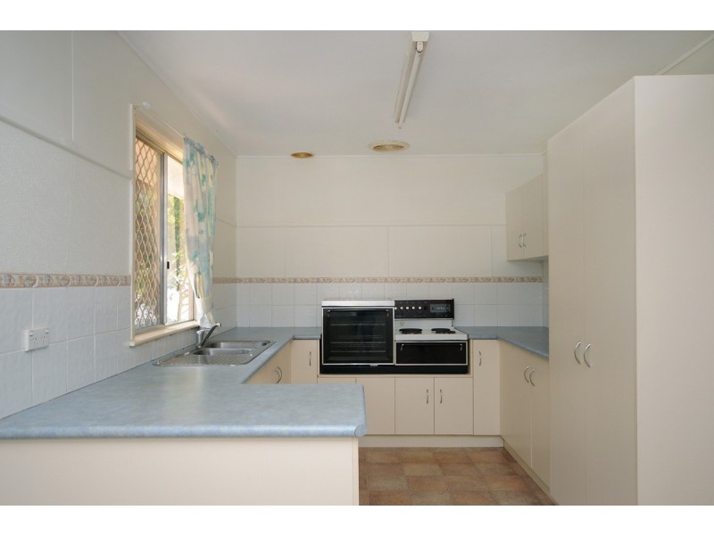 25 McIntyre Street, Centenary Heights QLD 4350