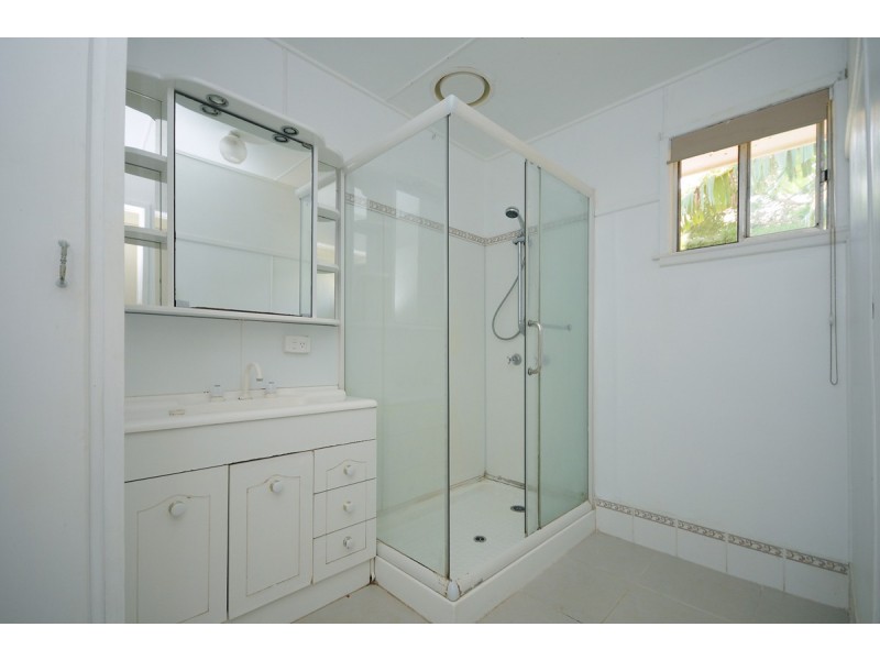 25 McIntyre Street, Centenary Heights QLD 4350