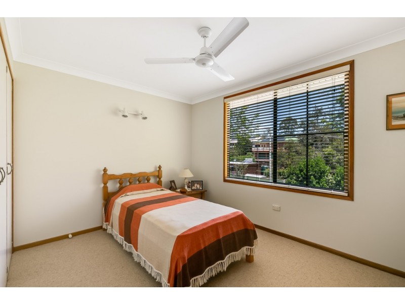 27 Amos Crescent, Mount Lofty QLD 4350