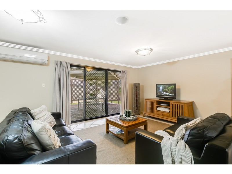 17 Chelwyn Street, Middle Ridge QLD 4350