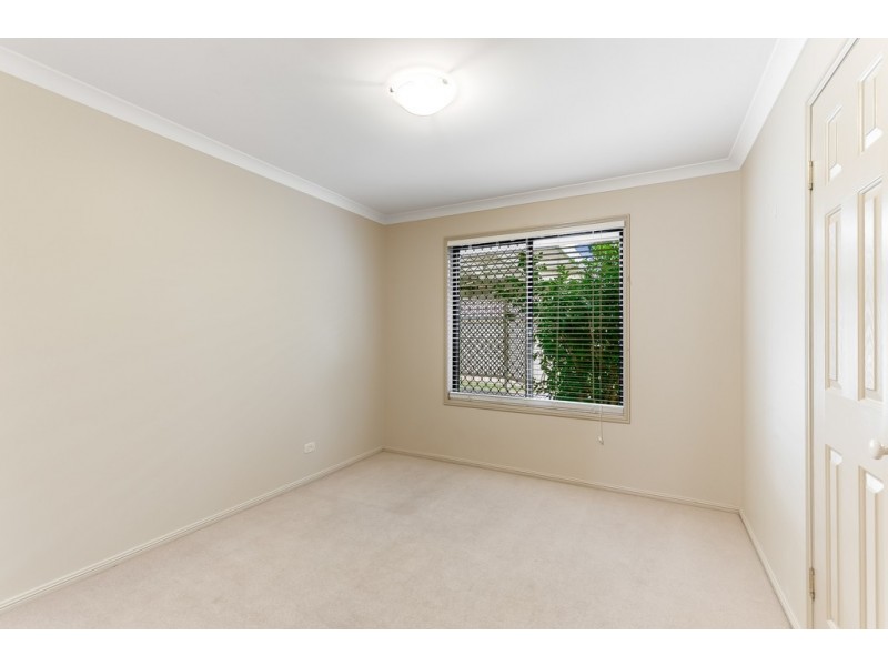 17 Chelwyn Street, Middle Ridge QLD 4350