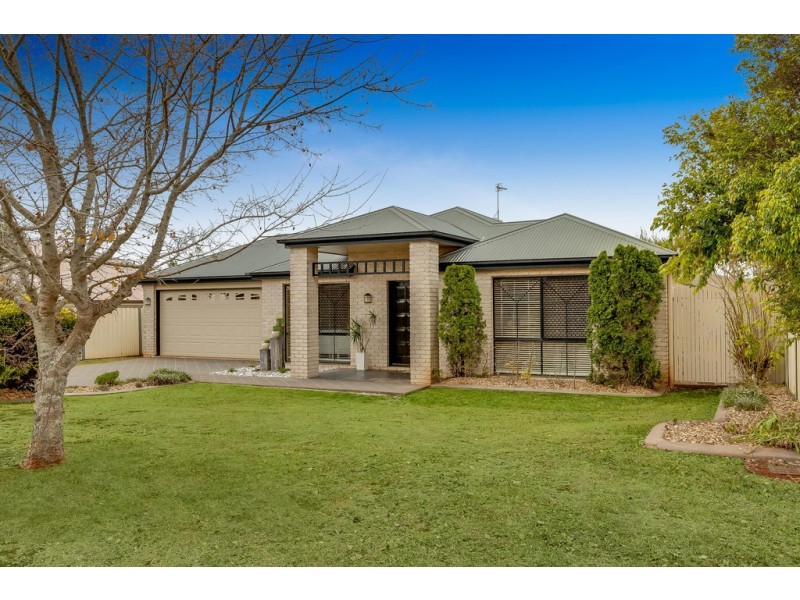 17 Chelwyn Street, Middle Ridge QLD 4350 Floorplan