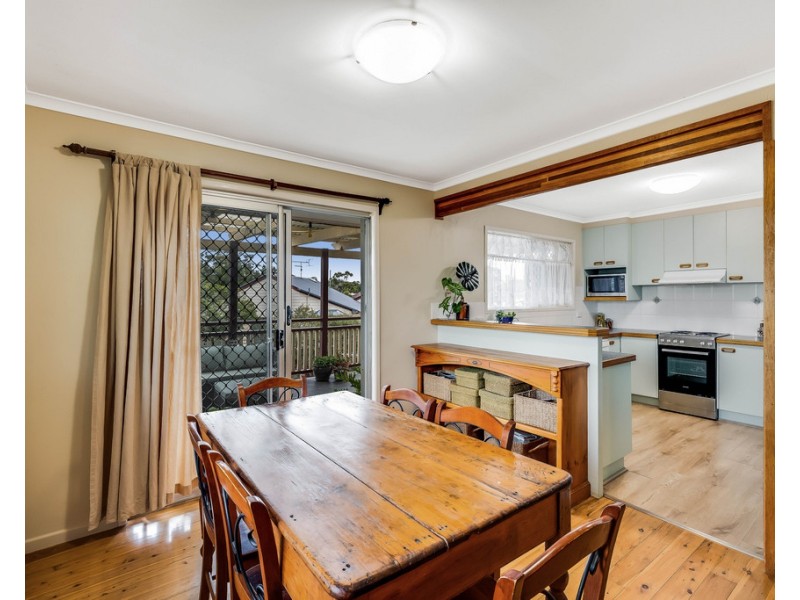 12 Debra Street, Centenary Heights QLD 4350