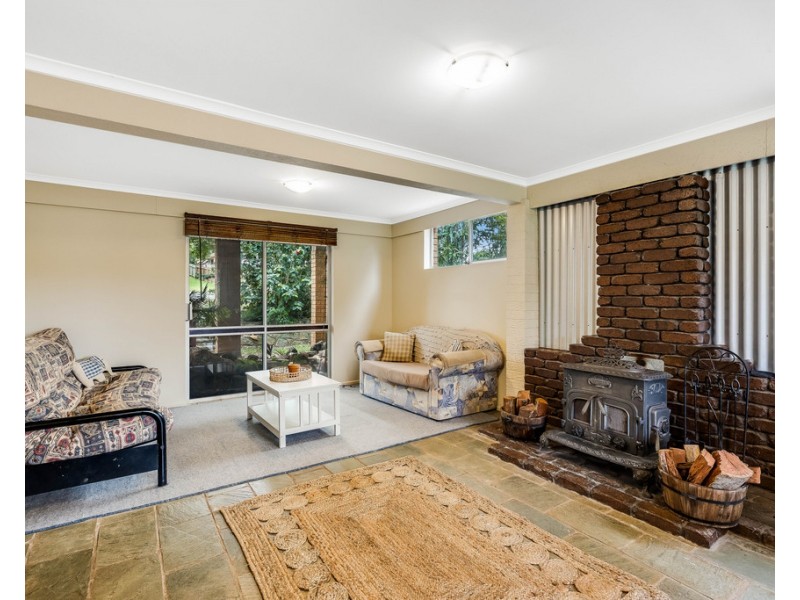 12 Debra Street, Centenary Heights QLD 4350