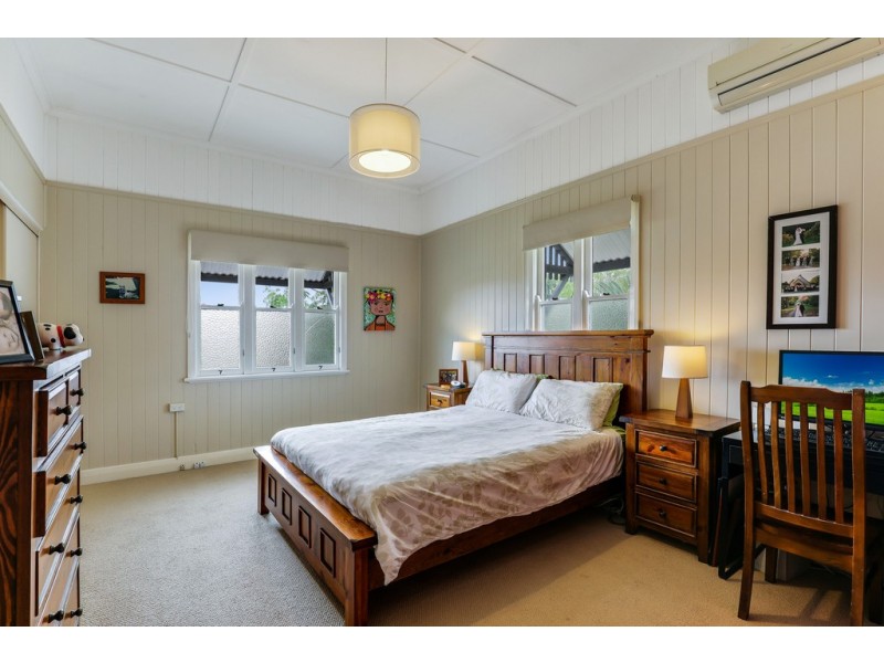 21 Second Avenue, Harristown QLD 4350