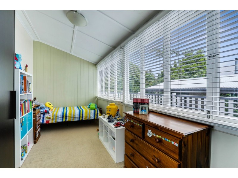 21 Second Avenue, Harristown QLD 4350