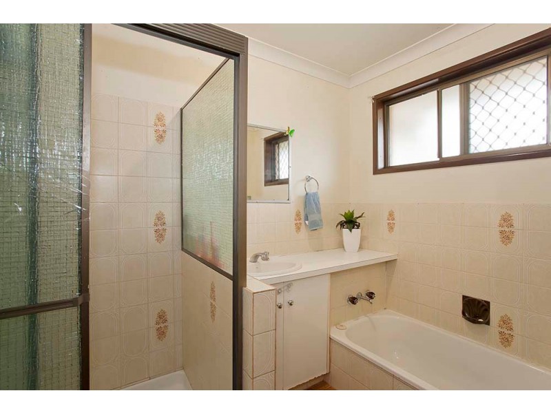 15 Aster Street, Centenary Heights QLD 4350