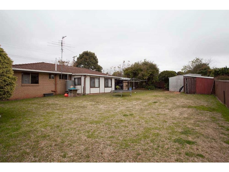 15 Aster Street, Centenary Heights QLD 4350