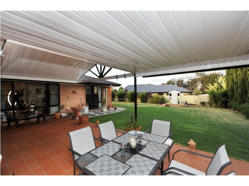 7 Manooka Crescent, Highfields QLD 4352