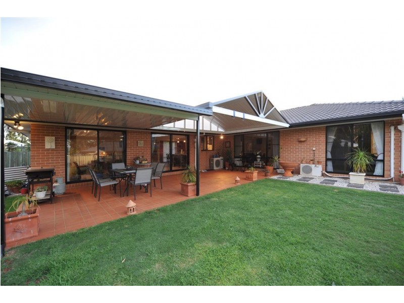 7 Manooka Crescent, Highfields QLD 4352