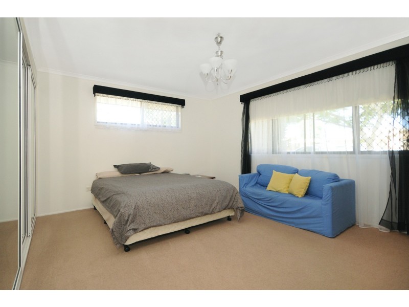 7 Lotus Crescent, Centenary Heights QLD 4350