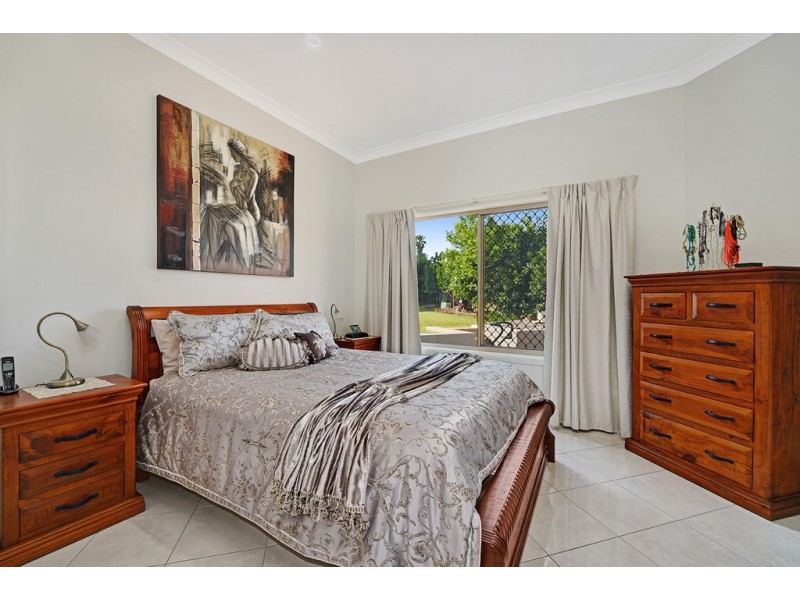 9 Diane Court, Centenary Heights QLD 4350