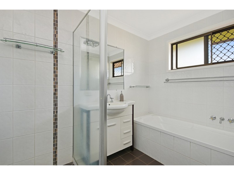 9 Diane Court, Centenary Heights QLD 4350